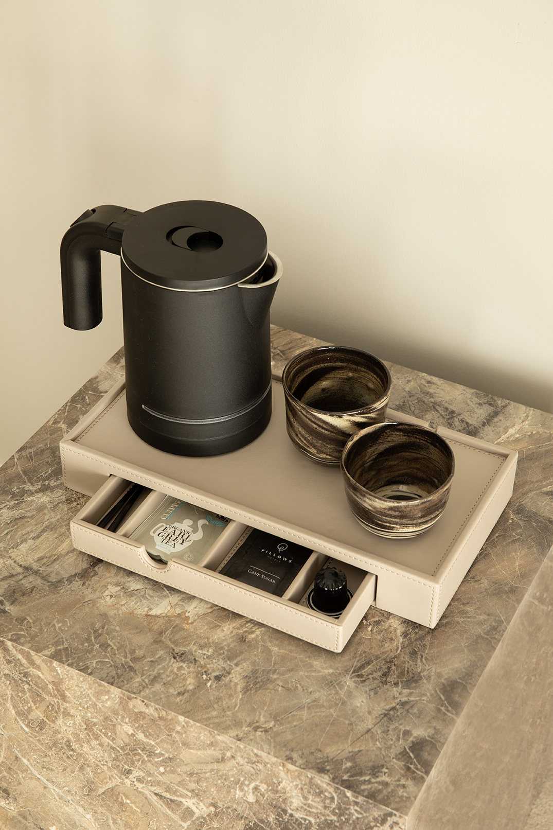 WELCOME TRAYS & KETTLES